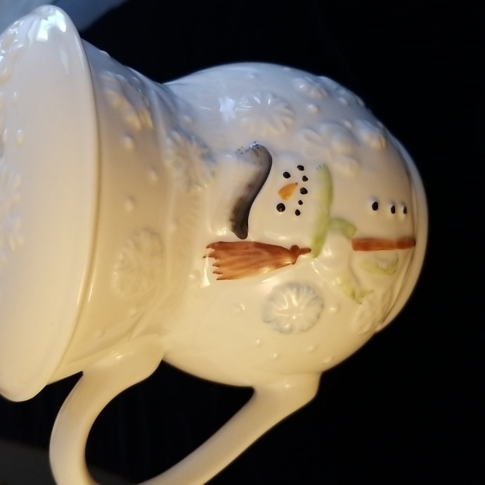 Beleek 2006 Snowman Mug